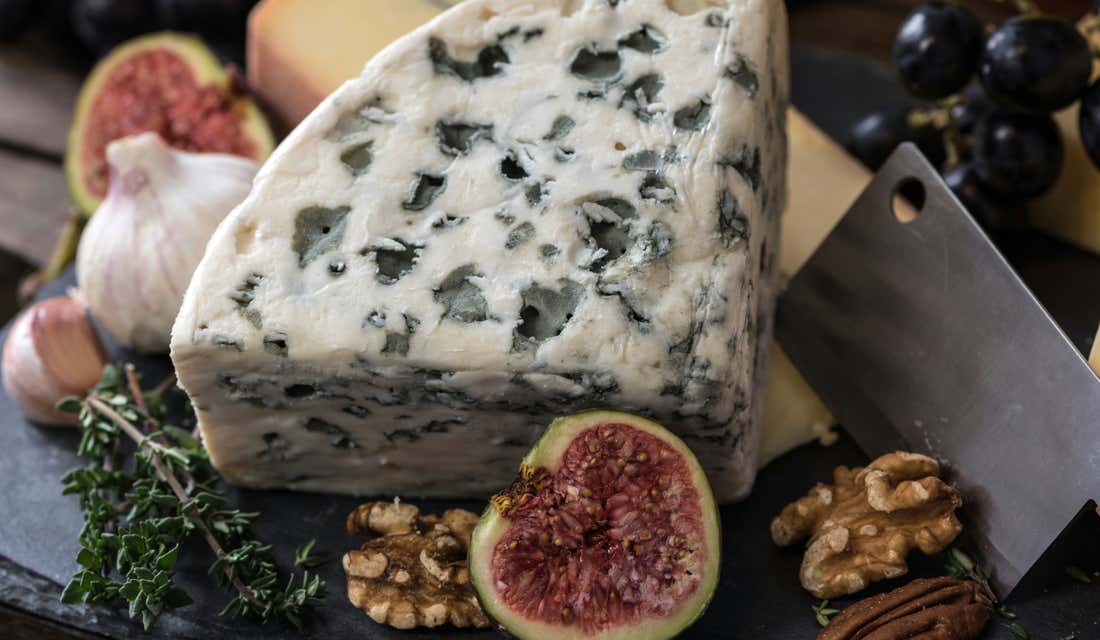 Kaas, noten en delicatessen verpakkingen die speciaal zijn ontworpen om deze ambachtelijke en premium producten te beschermen, hun smaak te behouden en ze aantrekkelijk te presenteren aan uw klanten. Of u nu een gespecialiseerde kaasspeciaalzaak, een notenwinkel of een delicatessenwinkel runt, wij hebben de perfecte verpakkingen voor uw producten.
